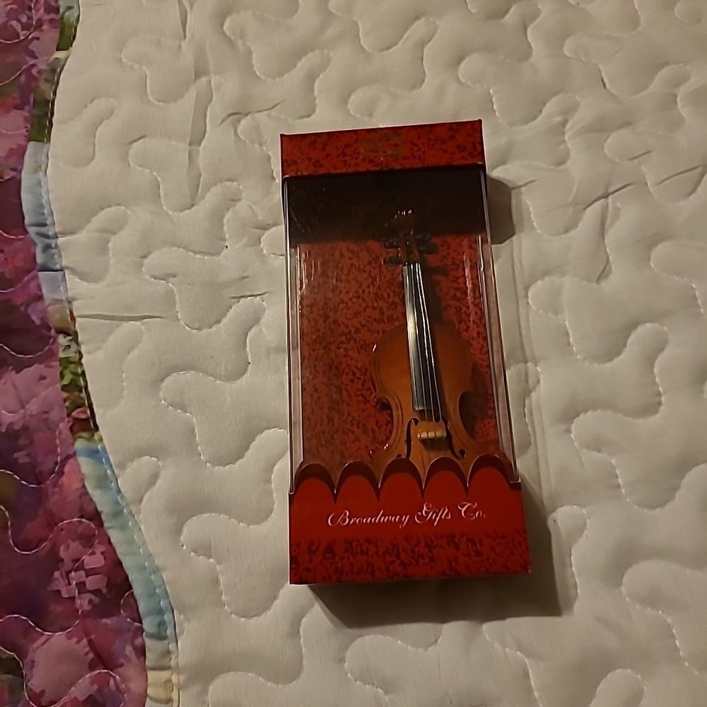 Broadway Gifts Violin Ornament